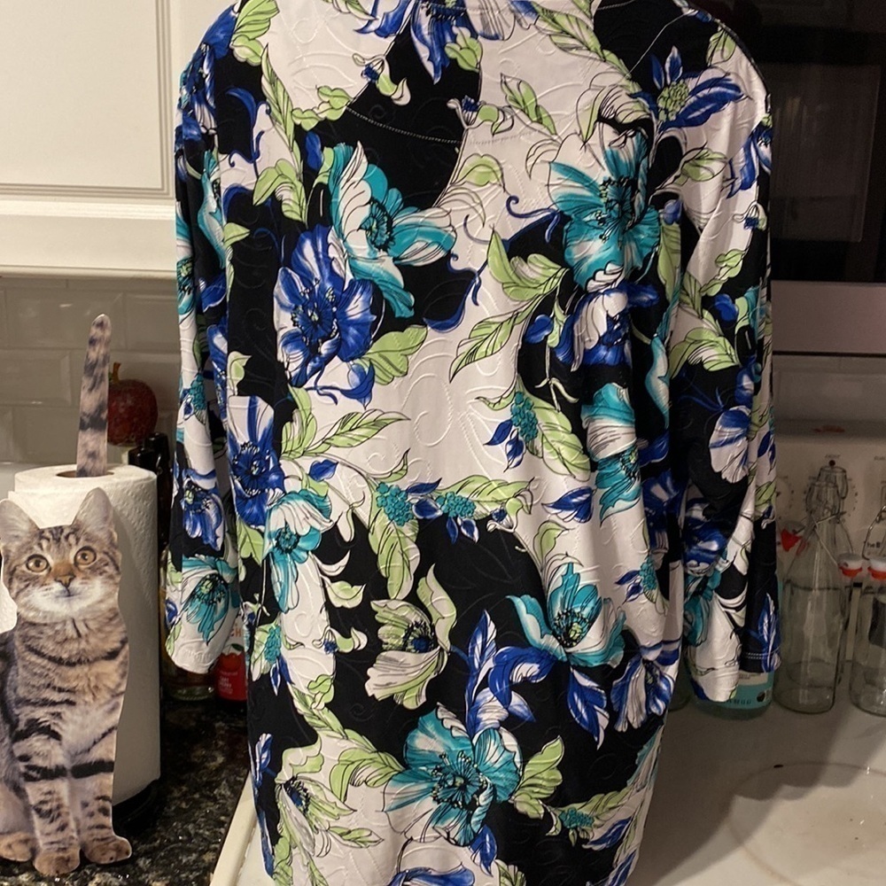 M womens JM collection floral stretch 3/4 sleeve pretty plus size top 2X. - Picture 2 of 4